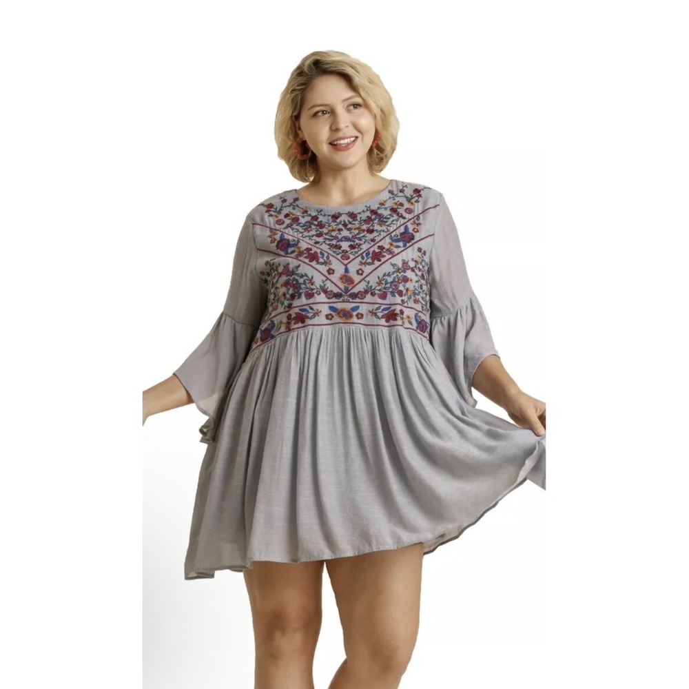 UMGEE + 1XL Boho Bliss Floral Embroidered Waterfall Bell Sleeve Tunic Dress Gray